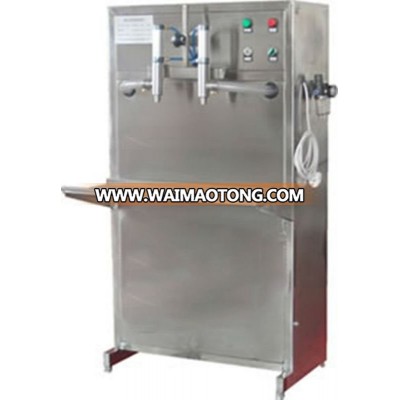 semi-automatic liquid filling machine in hot sale